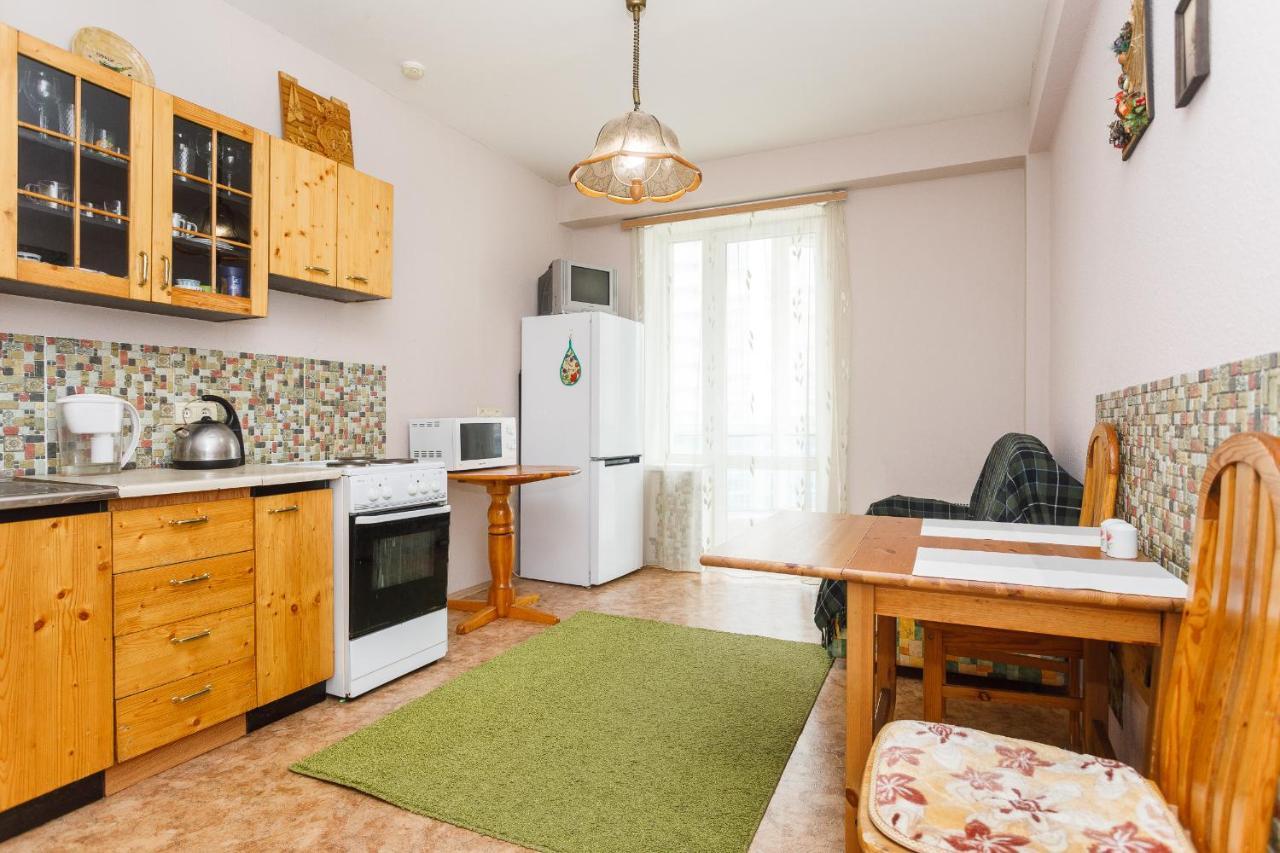 Arenda Kvartiry V Bazhovskom Apartment Ekaterinburg Luaran gambar